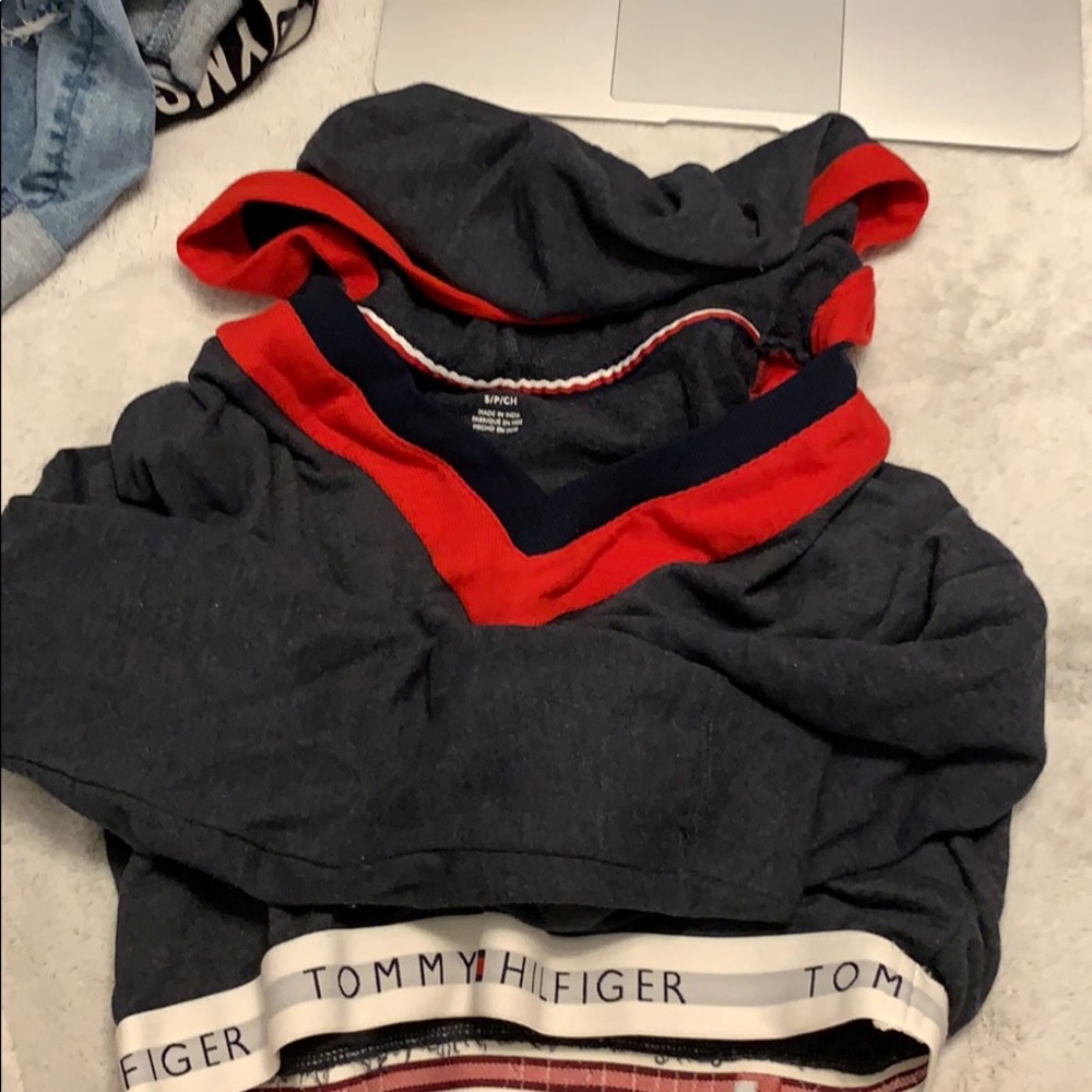 Tommy Hilfiger cropped hoodie